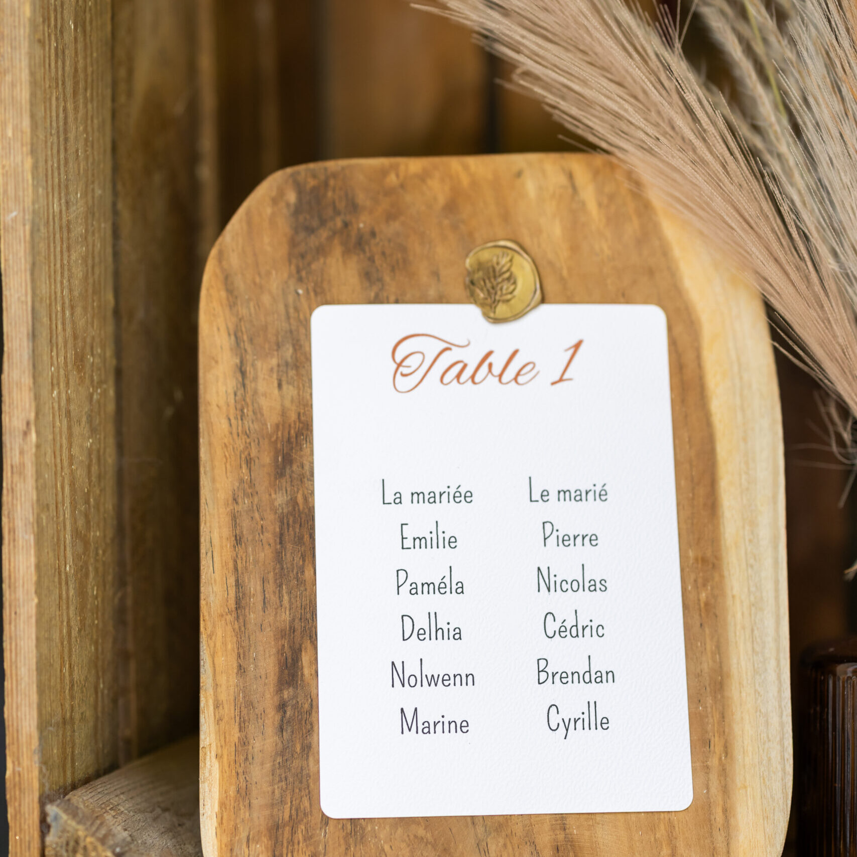 plan de table sur bois