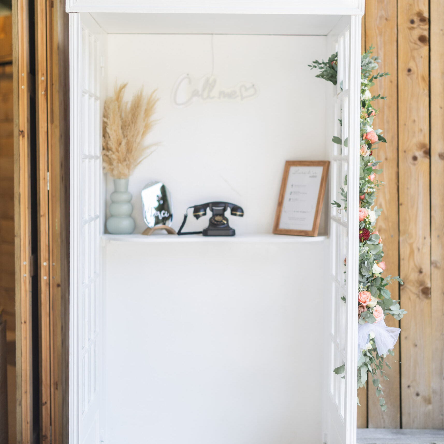 cabine telephone livre d'or audio